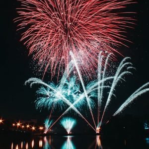 Havai Fişek İzmir Parti Evi